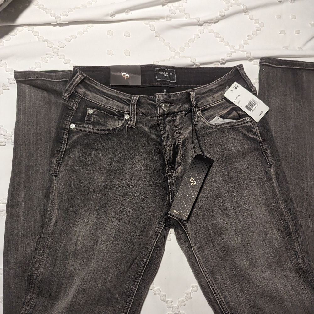 NWT Celebrity Pink Women's Jeans / Jeggings - Picture 2 of 7